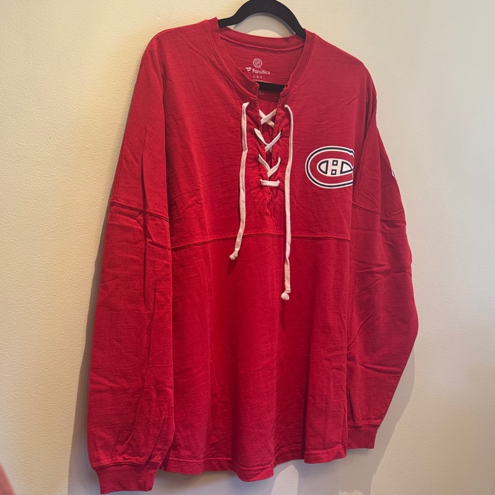 Montreal Canadiens - HABS - Fanatics Red Lace-Up Long Sleeve Shirt